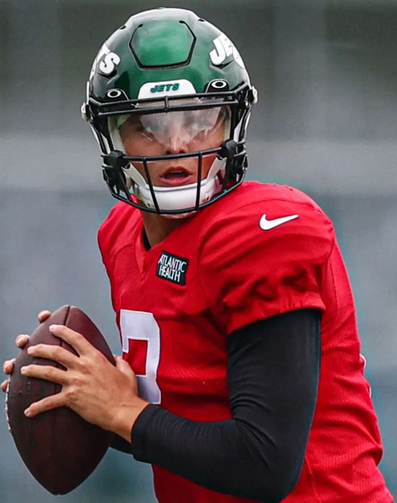 Jets' Zach Wilson unaware of criticism during training camp, deletes all  social media accounts before season